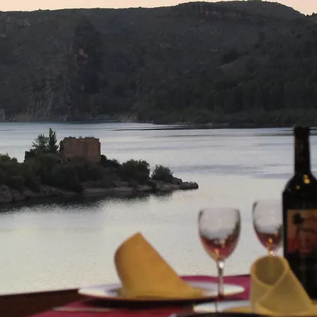 Rumbas 게스트하우스 Nuévalos