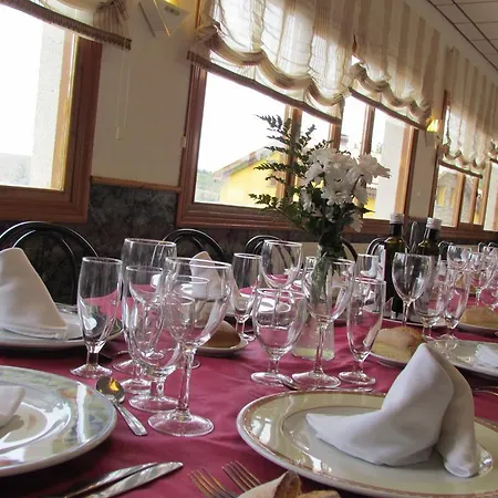 Pensjonat Rumbas Nuévalos