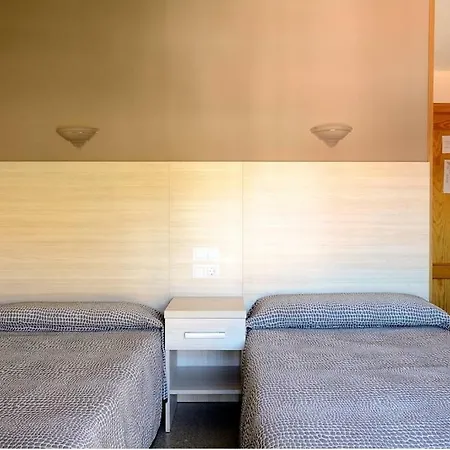 게스트하우스 Rumbas Nuévalos